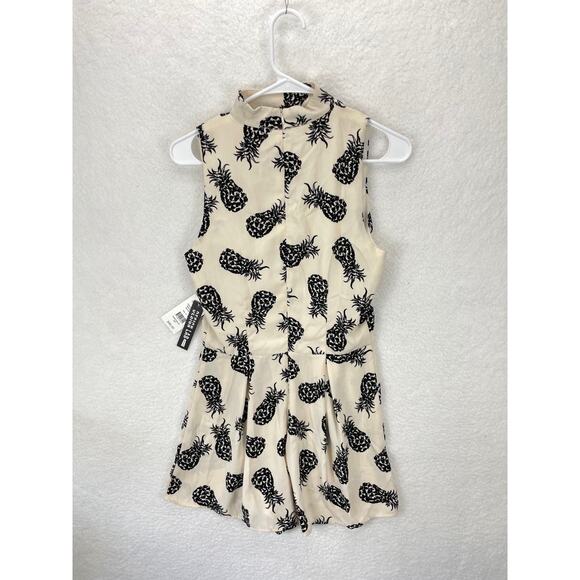 Design Lab‎ Lord & Taylor Pineapple Romper Women’s Size S Black Print NWT - Picture 9 of 12